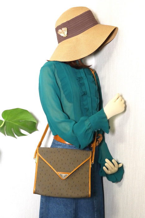 YVES SAINT LAURENT キャメルショルダー