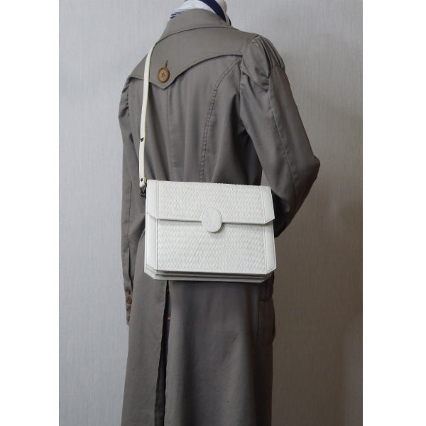 YVES SAINT LAURENT デットストック!!編み込みレザー2WAYバッグ（白）