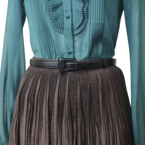 YVES SAINT LAURENT　レザーウエスト細ベルト（黒）