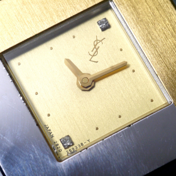 YVES SAINT LAURENT スクエアペンダントウォッチ（ゴールド）