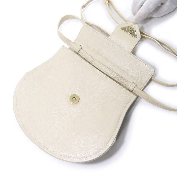 YVES SAINT LAURENT ロゴプレート ラウンドレザーショルダー（クリーム）