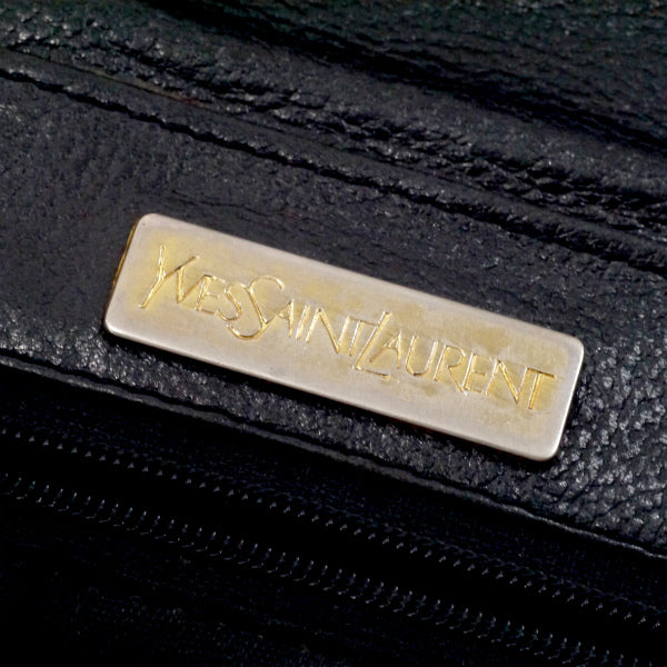 YVES SAINT LAURENT 総革カサンドラ ロゴ刻印ショルダー（黒）