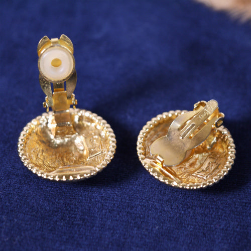 YVES SAINT LAURENT　ボタン仕様イヤリング