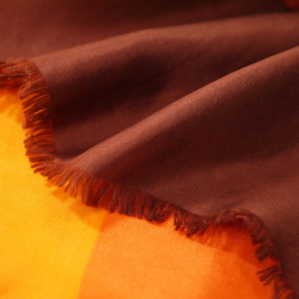 YVES SAINT LAURENT 大ロゴシルクストール（オレンジ）