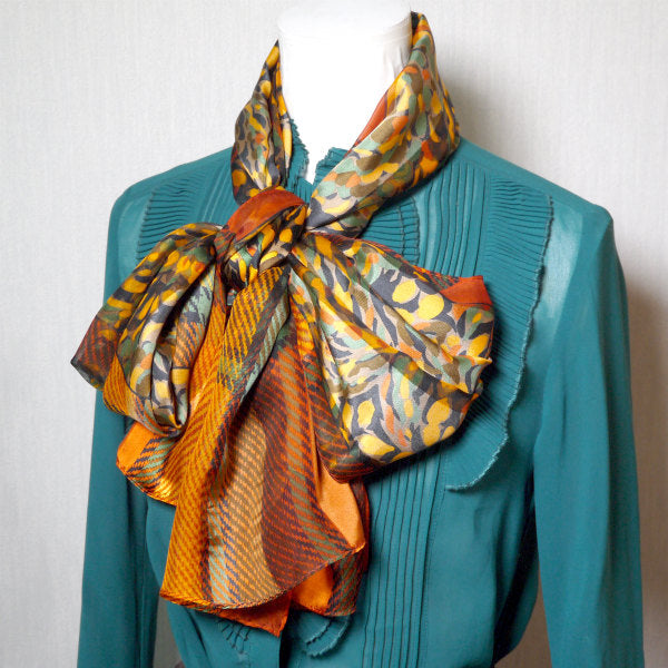 YVES SAINT LAURENT  チェック&花柄シルクストール（オレンジ系）