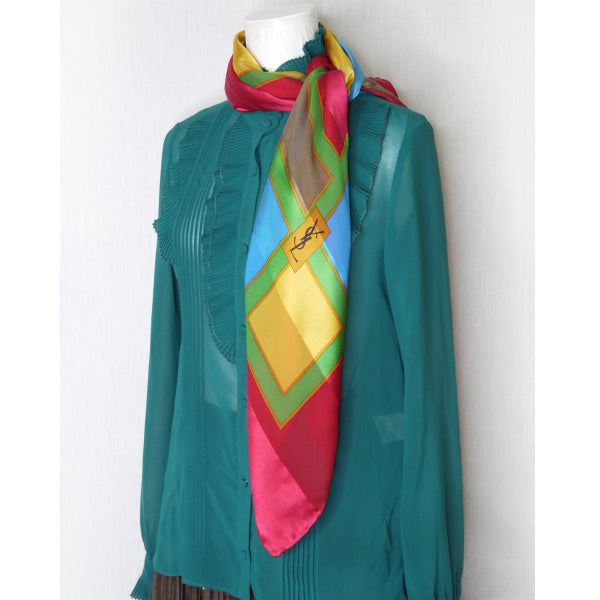 YVES SAINT LAURENT シルク大判スカーフ マルチブロックカラー（赤系）