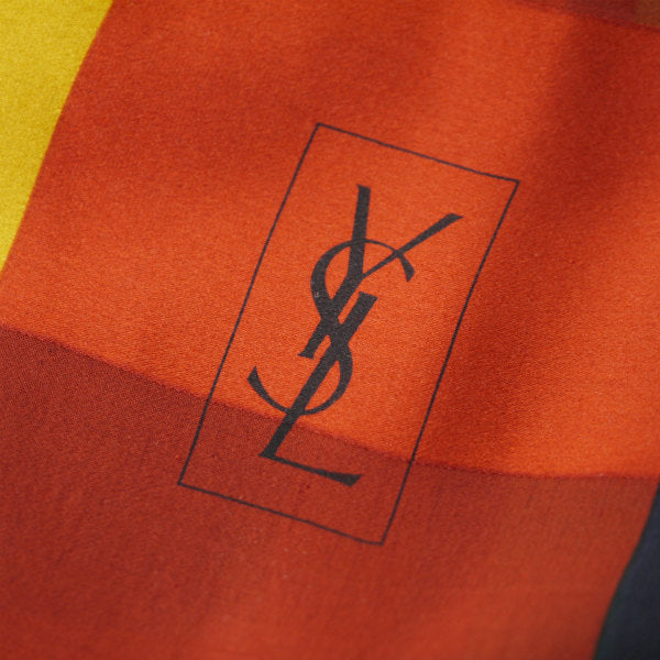 YVES SAINT LAURENT シルク大判スカーフ マルチブロックカラー（赤系）
