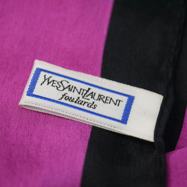YVES SAINT LAURENT シルク中判スカーフ　ブロックチェック柄（黒/赤/青）