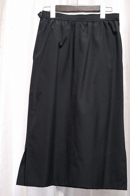 YVES SAINT LAURENT 黒スリットスカート