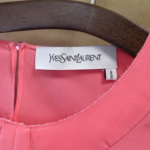 YVES SAINT LAURENT シルクトップス（ピンク）