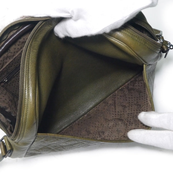 YVES SAINT LAURENT エンボスロゴ総革キルティングショルダー（カーキ）