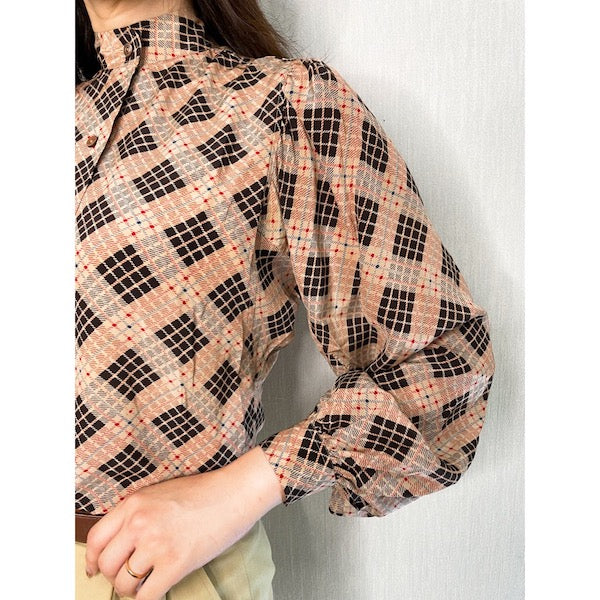 YSL　チェック柄シルクブラウス（ベージュ系）