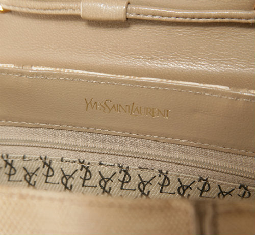 YVES SAINT LAURENT リザードポシェット(ベージュ)