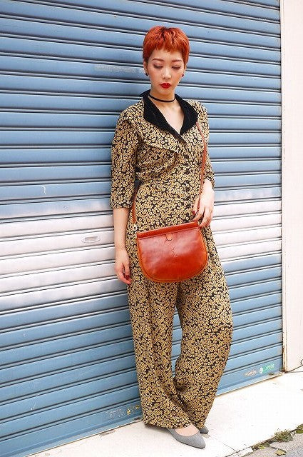 YVES SAINT LAURENT 総革ポシェット(茶)