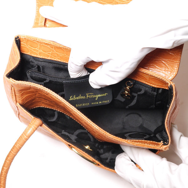 Salvatore Ferragamo  リボン２Ｗayポシェット（オレンジ）