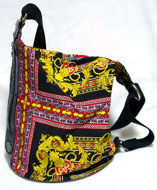 VERSACE　レア！　布ショルダー