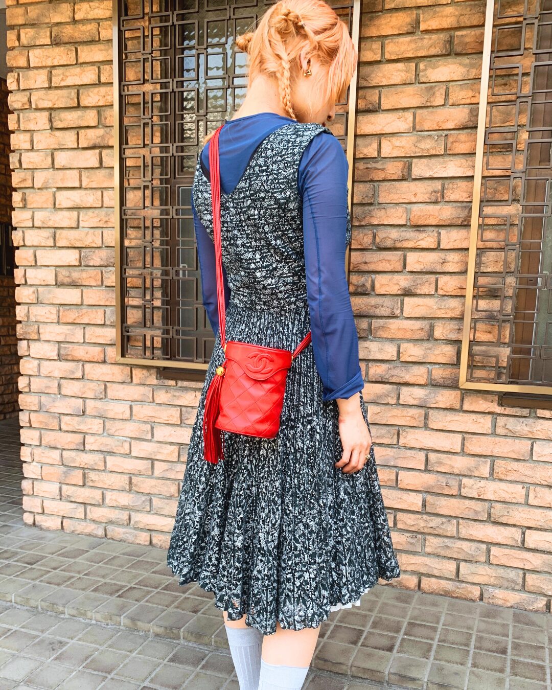 CHANELフリンジ筒形ショルダー（赤）