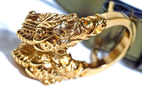 Gucci タイガーバックルゴールドベルト