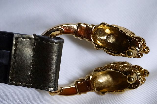 Gucci タイガーバックルゴールドベルト