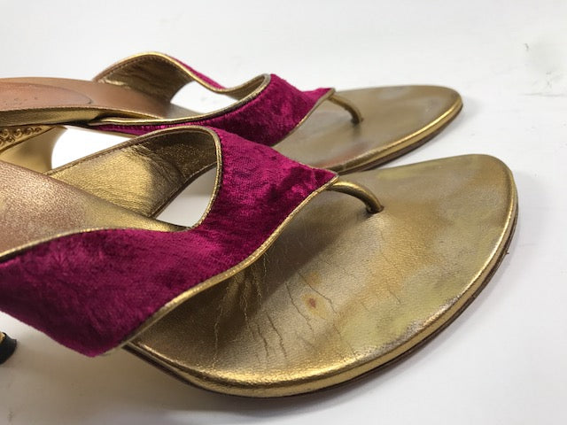 Gucci　ゴールド×赤　ベロアミュール