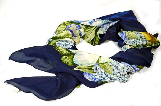 OLD Gucci 紺スカーフ