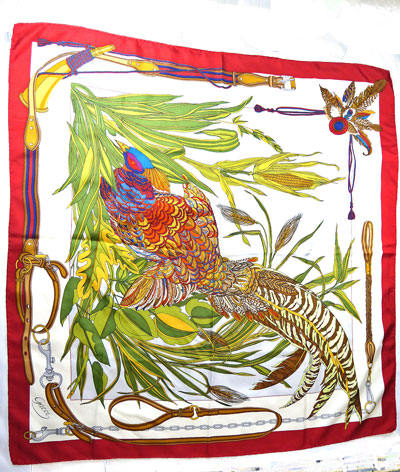 OLD Gucci シルクスカーフ（鳥柄　赤系）