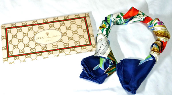 OLD Gucci スカーフ紺（新品）