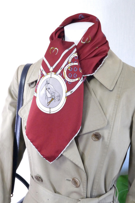 OLD Gucci  80sシルクスカーフ（赤/馬柄）