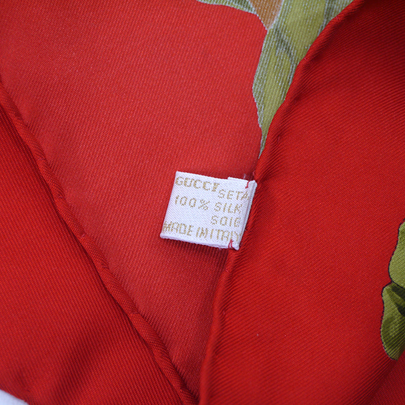 OLD Gucci  80sシルクスカーフ（赤・ベージュ/王族柄）