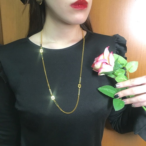 GIVENCHY ゴールドネックレス