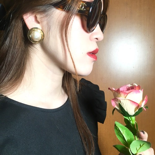 CHANEL　イヤリング（ゴールド　大パール）