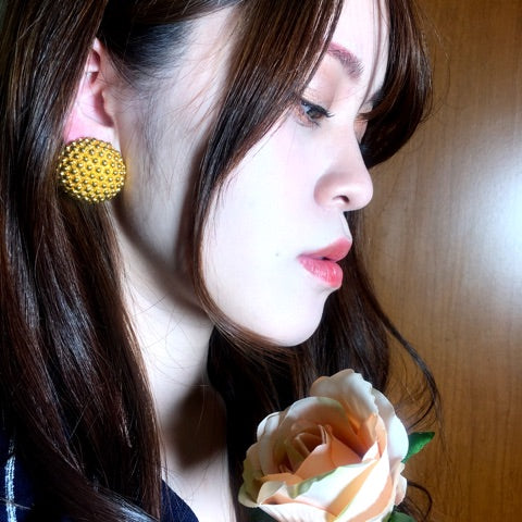 YVES SAINT LAURENT　ゴールド丸イヤリング