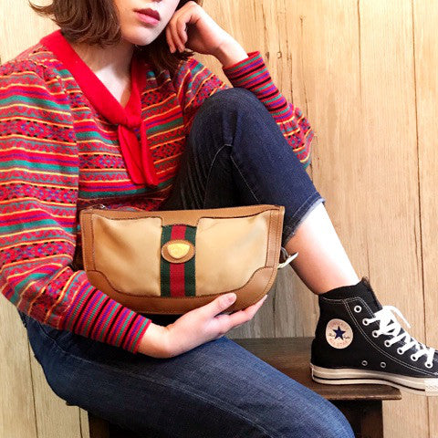 OLD Gucci 半円ショルダー(キャメル）