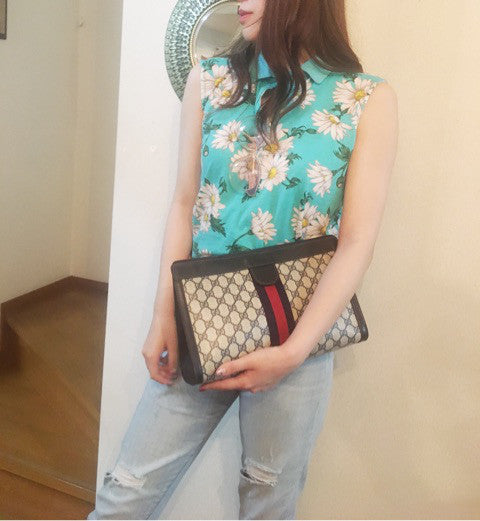 OLD Gucci ＜ 訳あり＞クラッチバッグ（青）