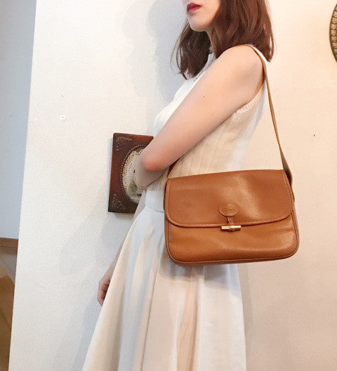 LONG CHAMP 総革ショルダー（キャメル）