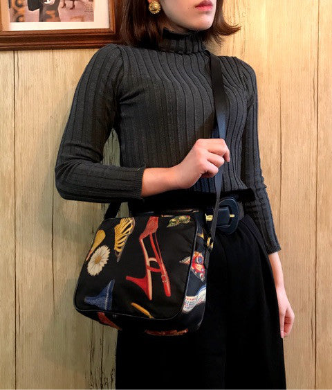 Salvatore Ferragamo パンプス・蝶・花柄ショルダー(黒)