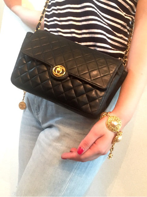 OLD CHANEL　マトラッセ　チェーンバッグ（黒）