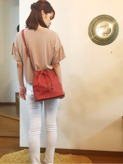 OLD COACH 総革 巾着ショルダー（オレンジ）