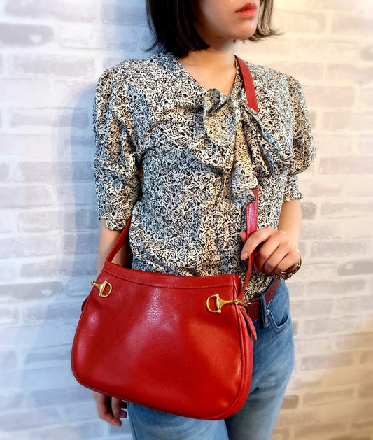 OLD Gucci ピグスキン ビット金具半円ショルダー（赤）
