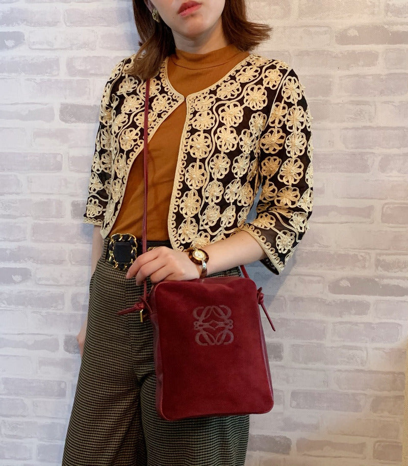 LOEWE　アナグラムロゴ スエード長方形ショルダー（ボルドー）