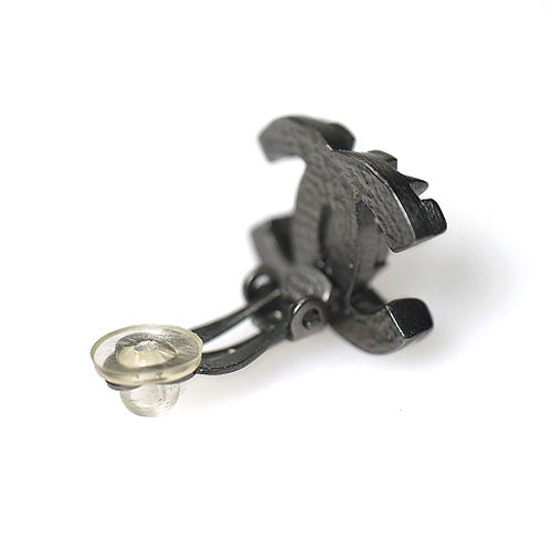 OLD CHANEL イヤリング　片方（ダークシルバー）