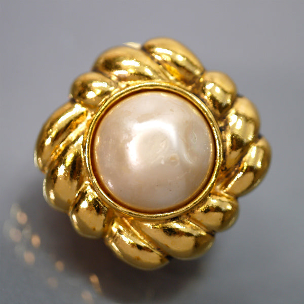 OLD CHANEL フェイクパール ゴールドイヤリング(箱付き)