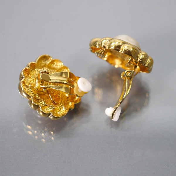 OLD CHANEL フェイクパール ゴールドイヤリング(箱付き)