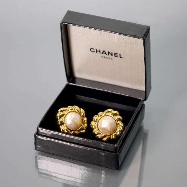 OLD CHANEL フェイクパール ゴールドイヤリング(箱付き)