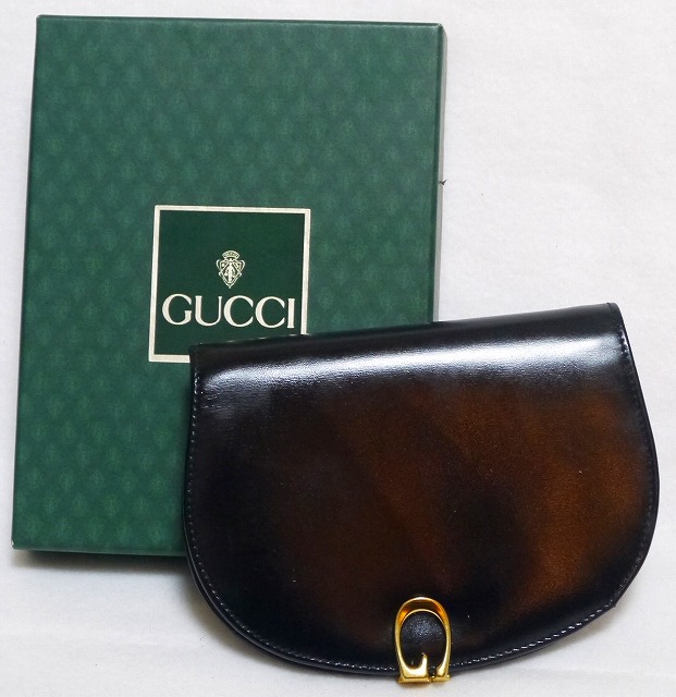 OLD Gucci 半円レザー箱付き二つ折れ財布（黒）入荷☆ | Vintage Shop ...