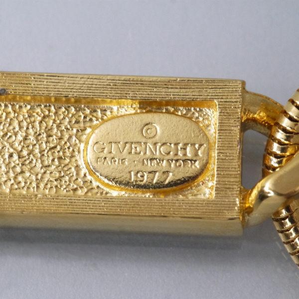 GIVENCHY 1977年製Gロゴバーネックレス（ゴールド/ホワイト