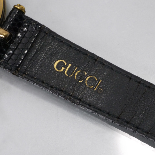 OLD Gucci 黒文字盤サイドラインビッグ腕時計（黒/リザード